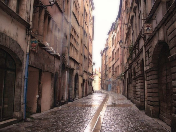 Une rue du vieux Lyon quartier de la disparition
